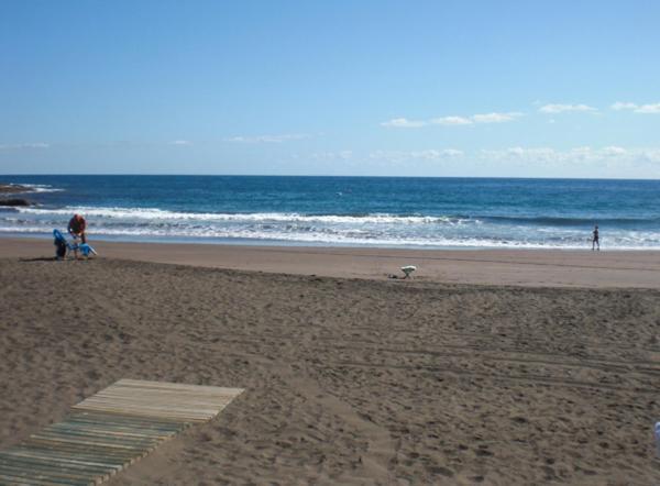 Ferienwohnung Salinetas Blue Surf House Telde Exterior foto